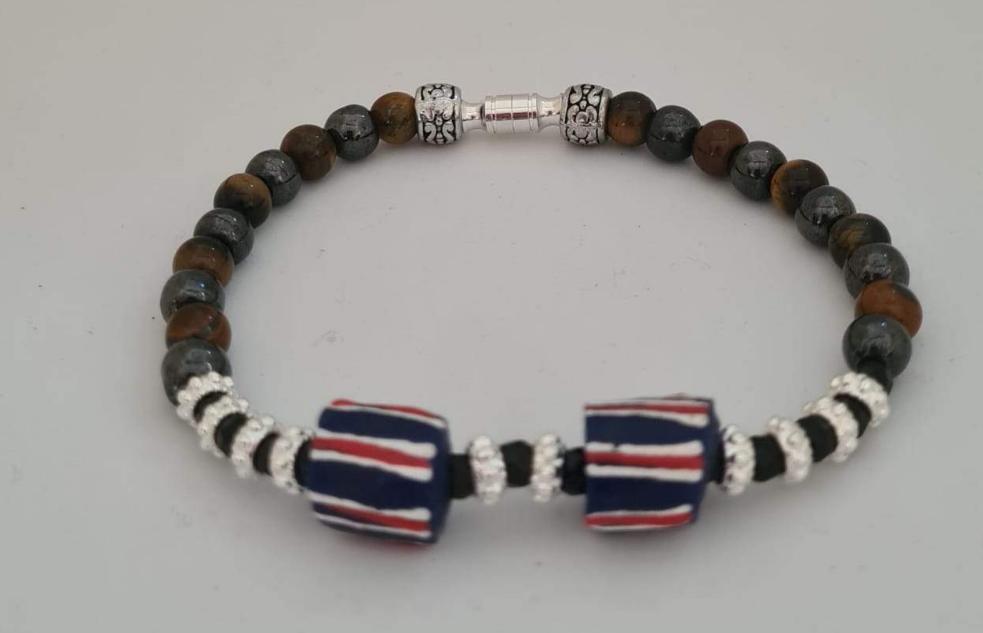 Mens Bracelet - Hemetite, black onyx.